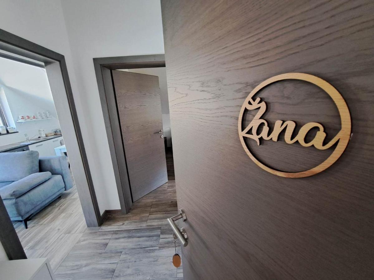 Apartmaji Tisa In Zana Rovte Exterior foto